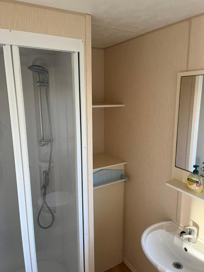 Golden Palm Resort Pg163 شابيل سانت ليوناردز المظهر الخارجي الصورة